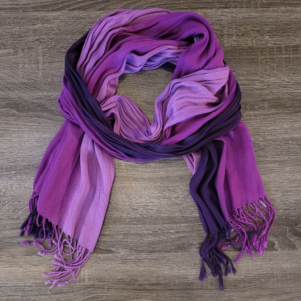 FREE Purple Scarf - Picture 4 of 8